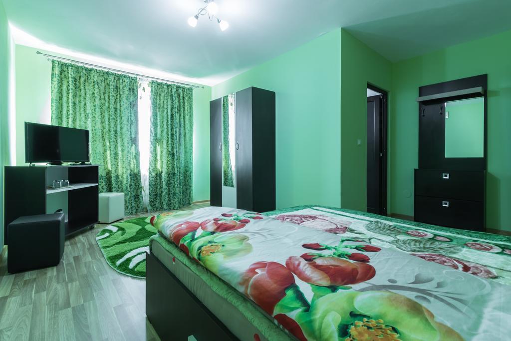 Conacul lui Bulică Hotel Novaci Străini Exterior foto