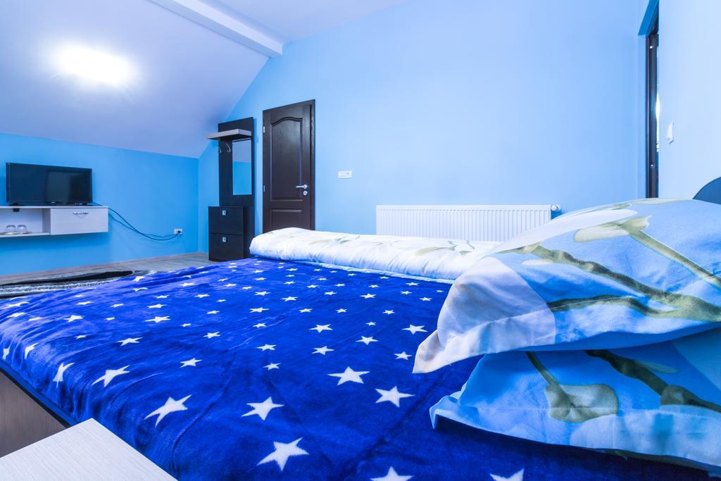 Conacul lui Bulică Hotel Novaci Străini Exterior foto