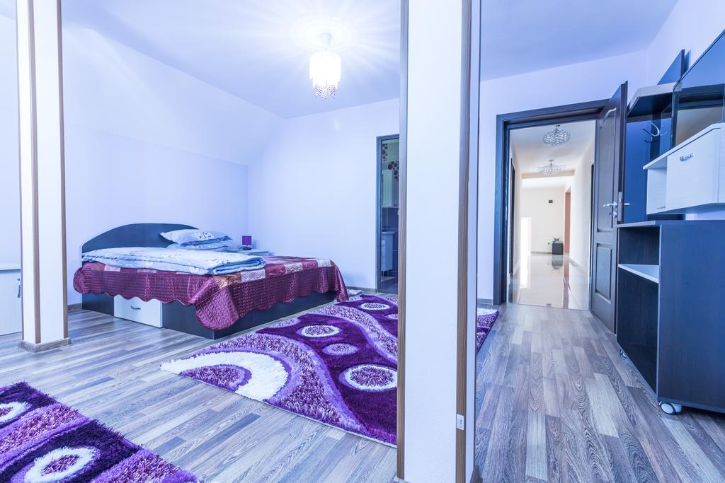 Conacul lui Bulică Hotel Novaci Străini Exterior foto