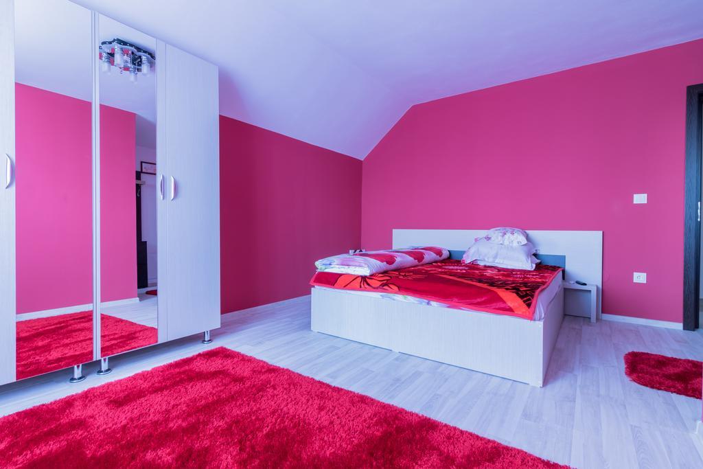 Conacul lui Bulică Hotel Novaci Străini Exterior foto