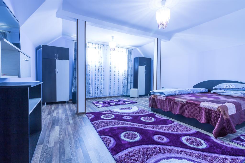 Conacul lui Bulică Hotel Novaci Străini Exterior foto