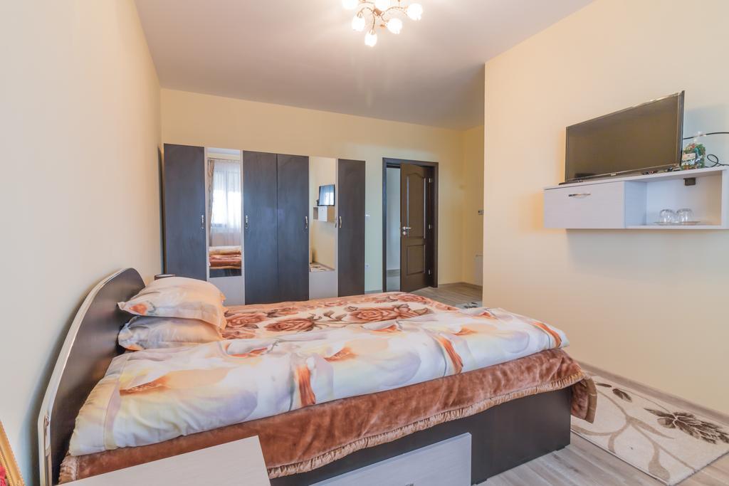 Conacul lui Bulică Hotel Novaci Străini Exterior foto